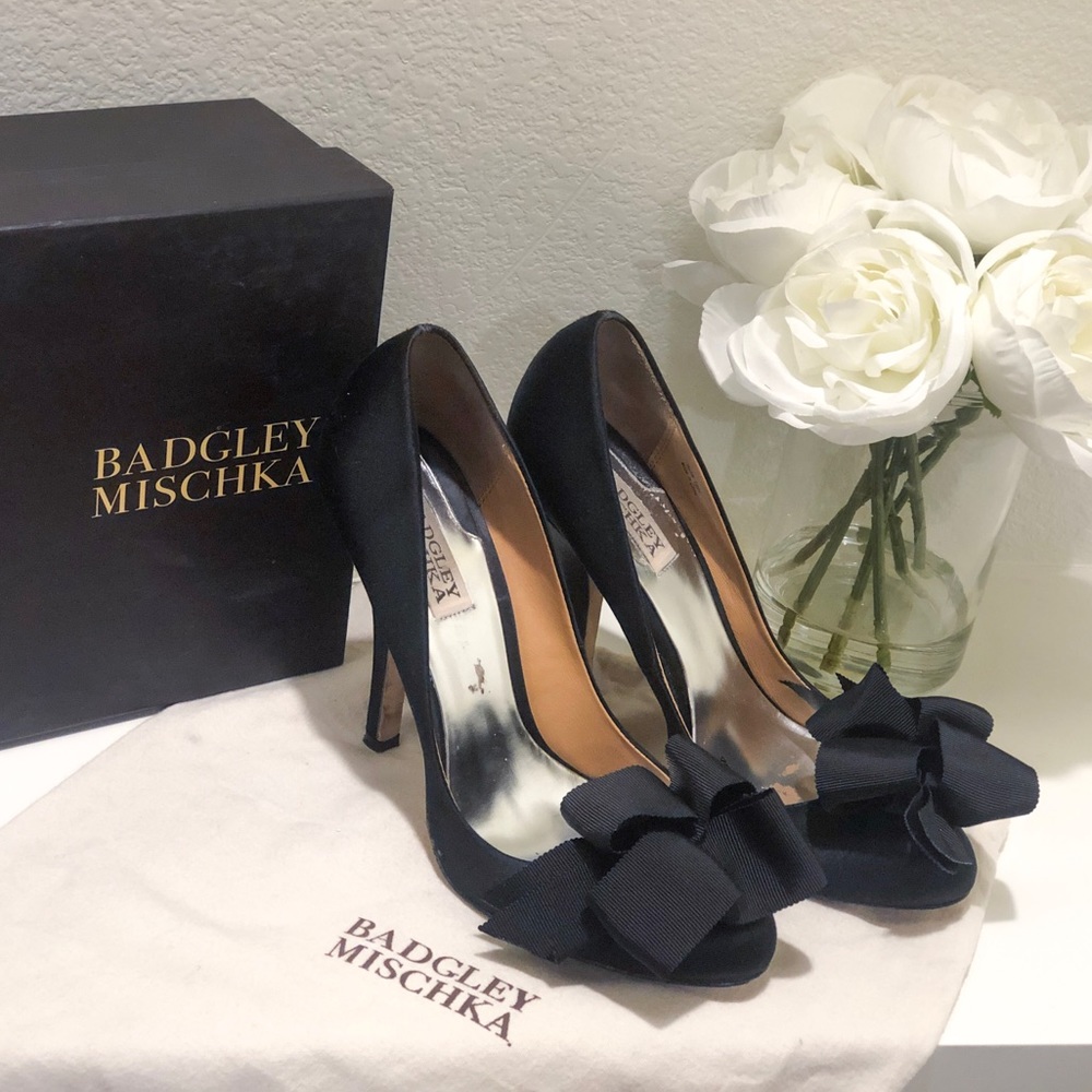 Badgley Mischka Black Bow Shoes